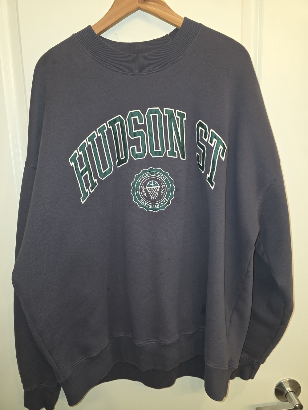 Abercrombie & Fitch Navy Crewneck Sweatshirt with Green White Logo XL